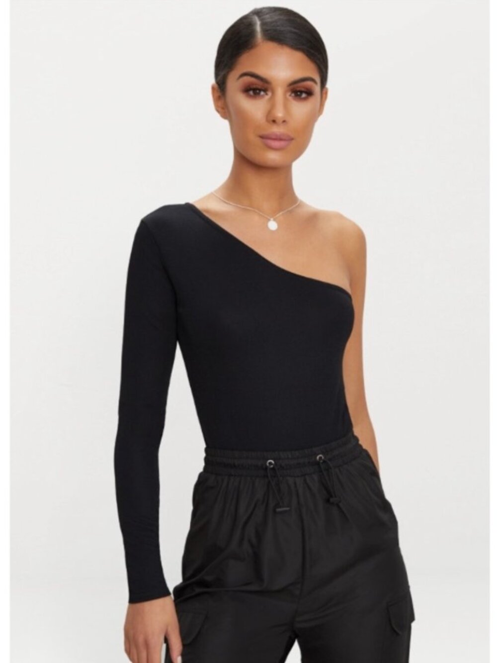 PrettyLittleThing Black One Shoulder Asymmetric Long Sleeve Bodysuit